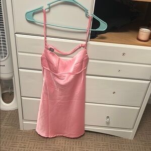 Elegant Pink Satin Edikted dress